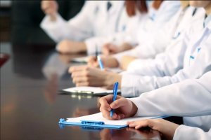 ТОО «Медикер» информирует о выделении грантов Компании обучающимся в резедентуре медицинских вузов и НИИ/НЦ